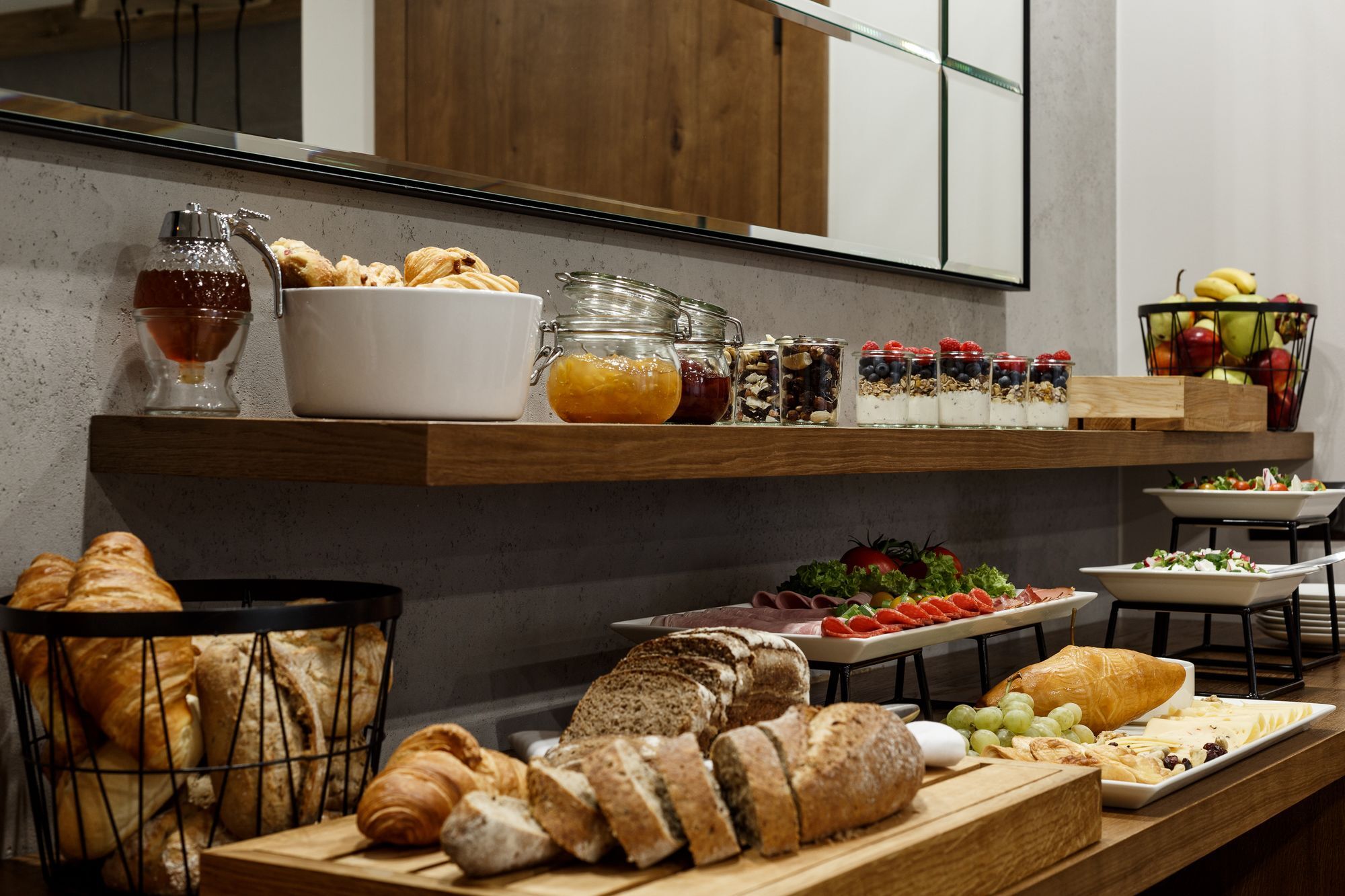 Biala Owca Bed & Breakfast Zakopane Ngoại thất bức ảnh A buffet at a hotel